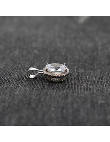 PENDANT WITH WHITE ZIRCON