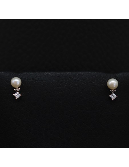 EARRINGS WITH ZIRCON AND PEARL