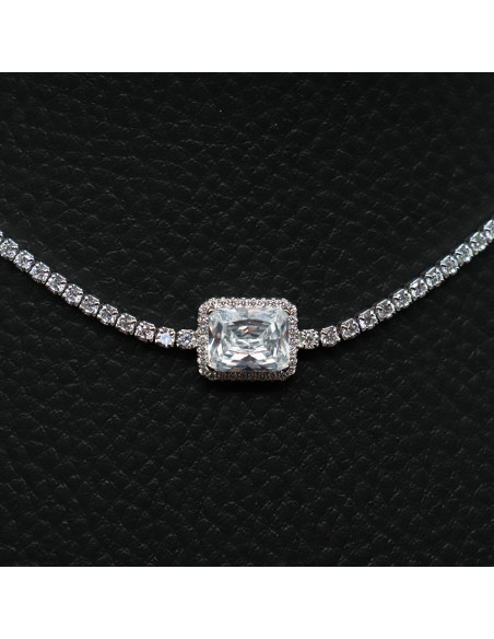 NECKLACE WITH ZIRCONIA