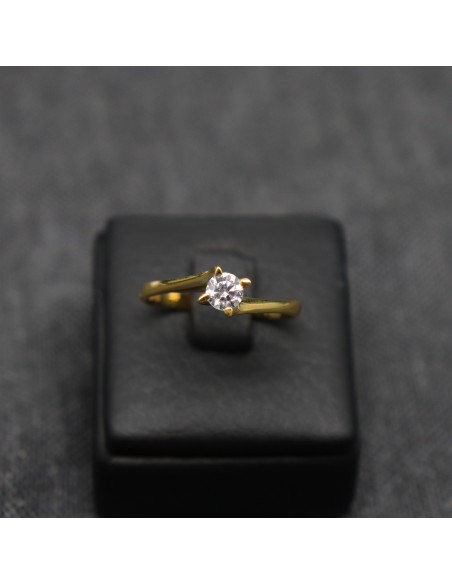 GOLD SINGLE STONE