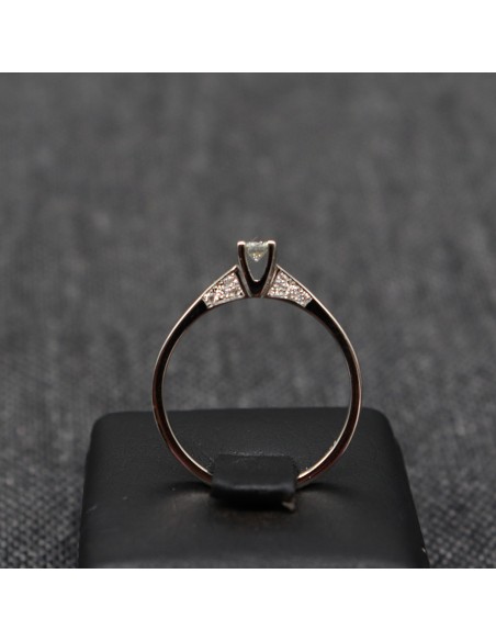 BRILLIANT STONE RING