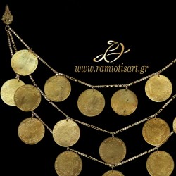 talara giordani with big coin replicas 2