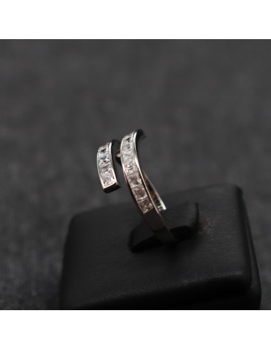 RING WITH ZIRCONIA