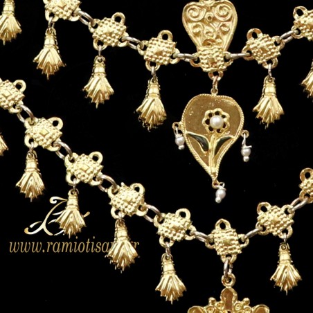 Greek traditional jewellery from Crete "giordani" for the cretan costume