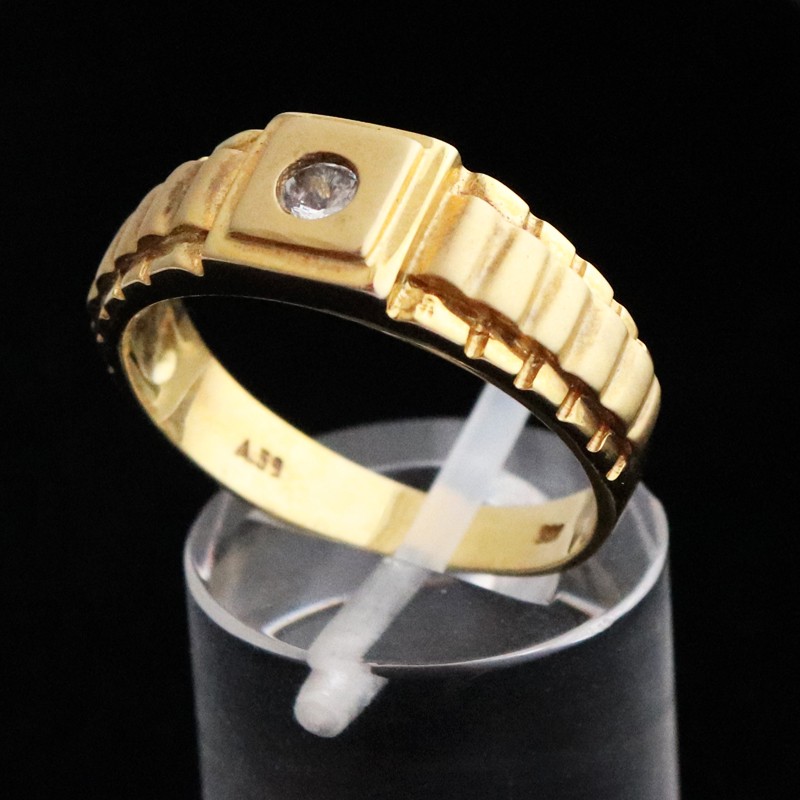 men's ring in yellow gold with zircon