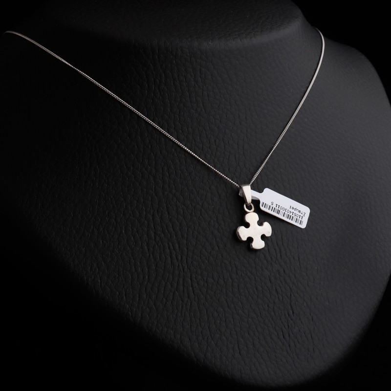 necklace silver cross