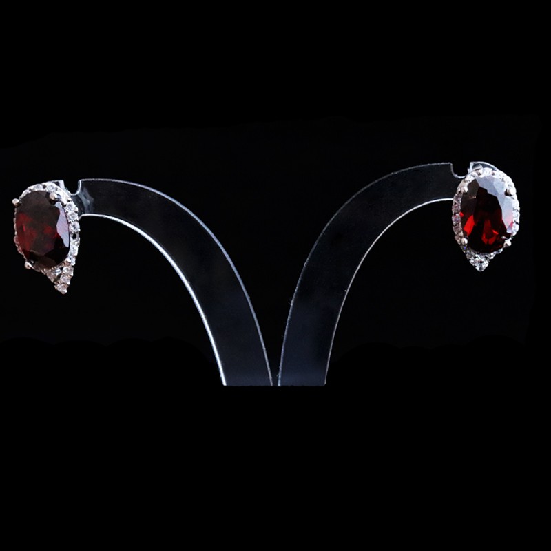 jewelry set with semi-precious stone hematite