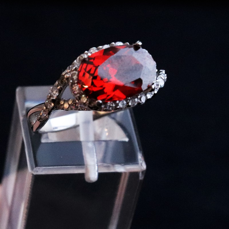 jewelry set with semi-precious stone hematite