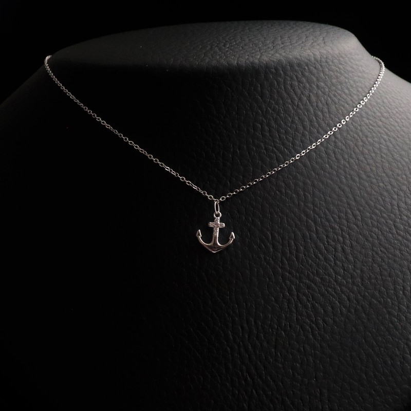silver anchor necklace